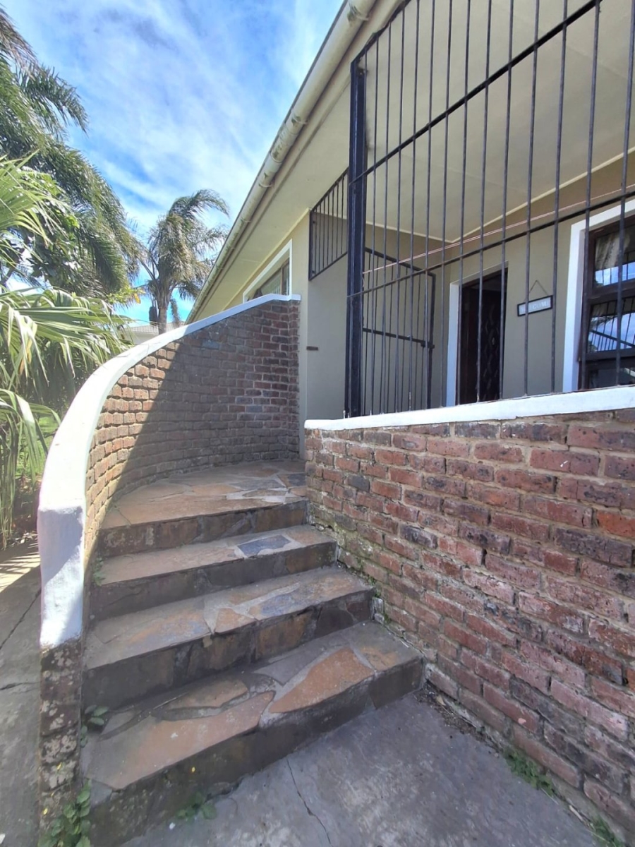 7 Bedroom Property for Sale in Amalinda Eastern Cape